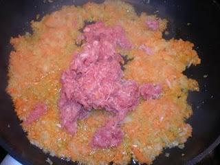 Macarrones con ragú de salchichas