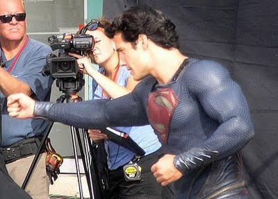 Nueva imágenes de Henry Cavill como Superman