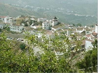 Casas de color rosa y un parque para cruising en ¿el primer pueblo gay?