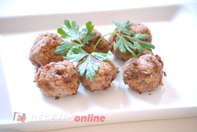 Cómo-hacer-albóndigas-Recetas-de-cocina-RECETASonline