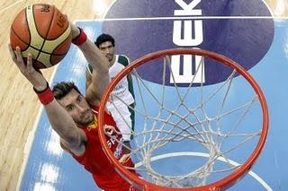 España vive de rentas ante Portugal (73-87)