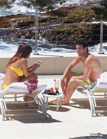 Cesc Fábregas, vacaciones con su novia(Copyright © 2011 Hearst Magazines, S.L.)