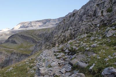 RUTA  AL TAILLON , BRECHA DE ROLANDO Y GRUTA HELADA DE CASTERET -PIRINEO ARAGONES ORDESA
