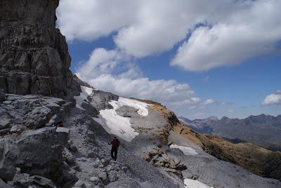 RUTA  AL TAILLON , BRECHA DE ROLANDO Y GRUTA HELADA DE CASTERET -PIRINEO ARAGONES ORDESA