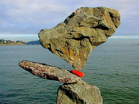 Rock balancing: El arte efímero de lo (casi) imposible