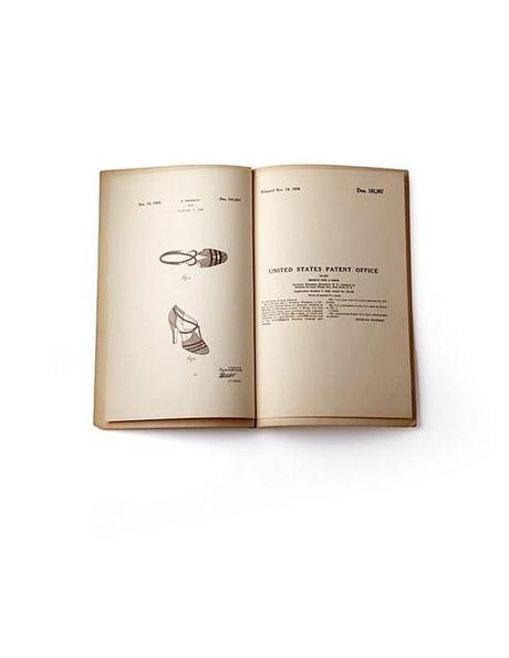 Stuart Weitzman celebra sus 25 años en la moda con la reedición de un diseño vintage Stuart Weitzman celebra sus 25 años en la moda con la reedición de un diseño vintage