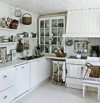 CASA RUSTICA DE BOSQUE EN NORUEGA