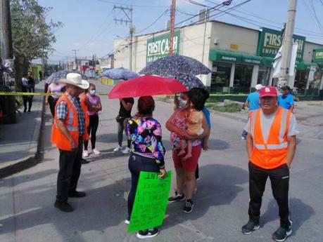 Colonos denuncian brote de aguas negras en Soledad