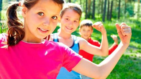 La importancia de la práctica deportiva veraniega en los niños