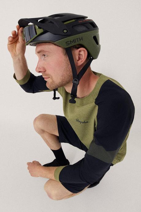Rapha lanza su línea de ropa para MTB Performance Trail Wear Rapha lanza su línea de ropa para MTB Performance Trail Wear