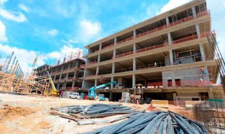 Alzas en materiales encarecen en 30% construcción de viviendas.