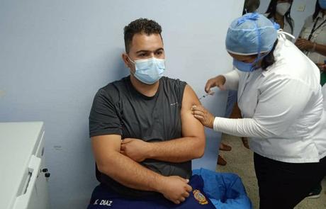 Vacunas enviadas a Nueva Esparta apenas cubren 10 por ciento de la primera dosis