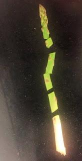 QUICHE DE ALCACHOFAS, ESPARRAGOS Y AJITOS TIERNOS QUICHE DE ALCACHOFAS, ESPARRAGOS Y AJITOS TIERNOS