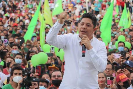 Con los Cardenales de Nuevo León, Gallardo celebrará victoria