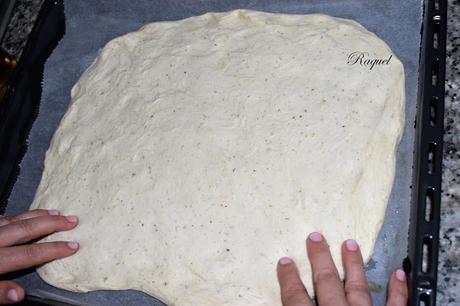 Focaccia con tomates cherrys y anchoas Focaccia con tomates cherrys y anchoas
