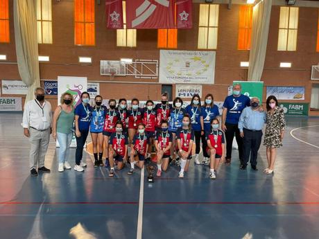 Bronce para las alevines de BM Montequinto en el andaluz de balonmano Bronce para las alevines de BM Montequinto en el andaluz de balonmano