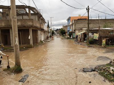 ECATEPEC SE INUNDA Y FERNANDO VILCHIS PRESUME REELECCIÓN