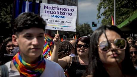 Chile retoma proyecto de solicitud del “Matrimonio igualitario”