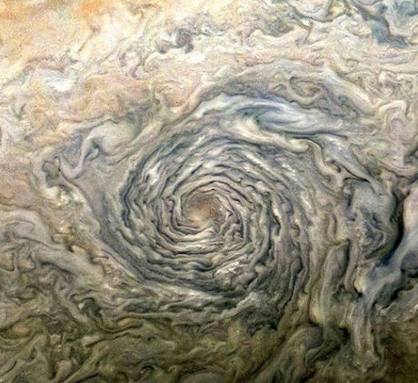 La imagen más increíble de una tormenta ciclónica de Júpiter