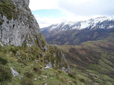 Entrada en la Senda les Llampes del Monsacro