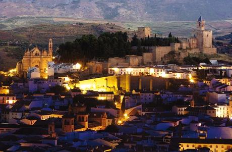 En Ruta por la Provincia de Malaga: Entre el Torcal y los Domenes de Antequera Antequera, descubre en un día la ciudad de El Torcal