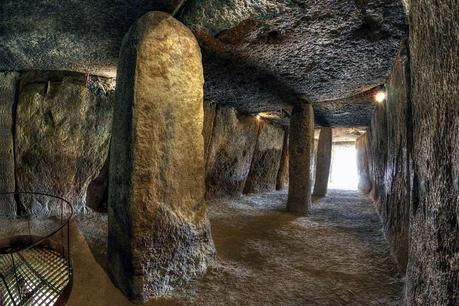 En Ruta por la Provincia de Malaga: Entre el Torcal y los Domenes de Antequera Dólmenes de Antequera: historia, qué visitar, horario... ¡Infórmate!