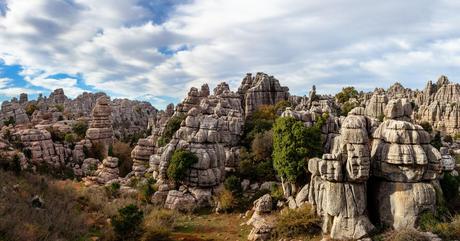 En Ruta por la Provincia de Malaga: Entre el Torcal y los Domenes de Antequera Rescatadas dos personas perdidas en el paraje El Torcal de Antequera