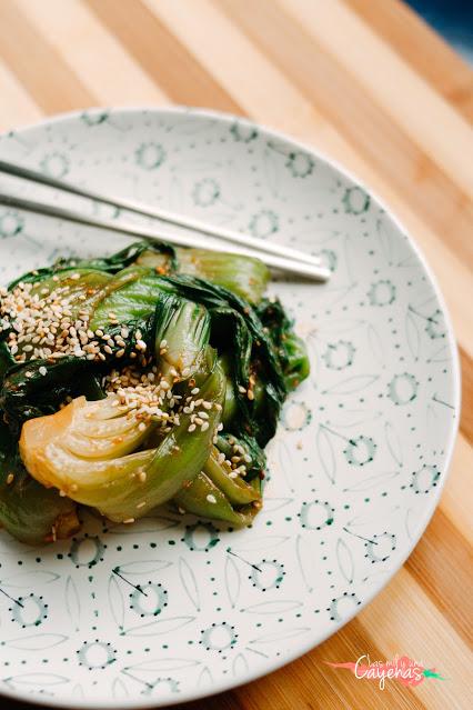 Bok choy con salsa de miso  / 청경채 된장무침