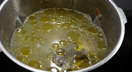 Echamos el caldo para cocer