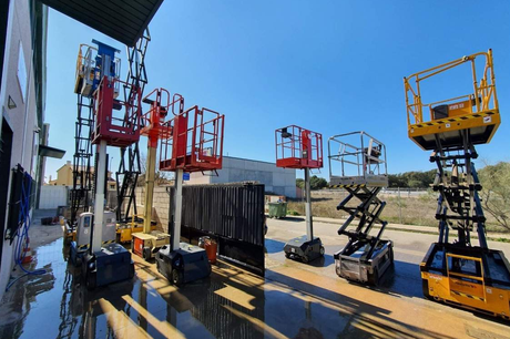 La plataforma elevadora de Alquila Plat La plataforma elevadora de Alquila Plat