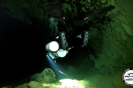 Curso buceo en Dark Sidemount