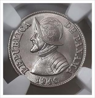 Curiosa moneda de 2 1/2 centésimos de Balboa
