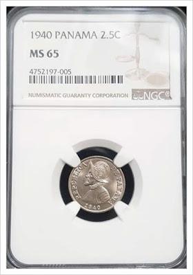 Curiosa moneda de 2 1/2 centésimos de Balboa