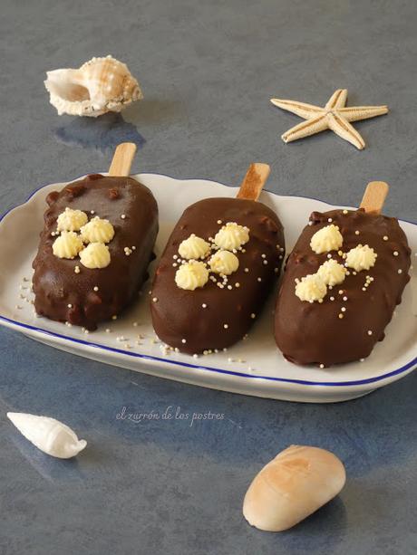 Polos de Leche bañados en Chocolate