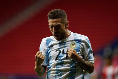 Argentina se mete en cuartos de la Copa América con un gol del Sevillista Papu Gómez