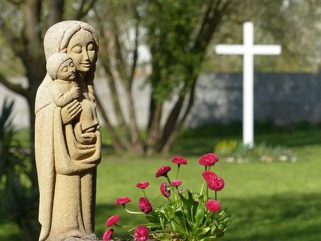 María, mujer esposa, mujer madre, Virgen María