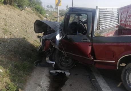 Fallece taxista en accidente carretero en Rioverde