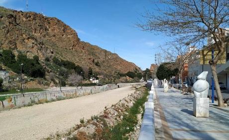 Qué ver en Macael y el desierto de Tabernas: gratas sorpresas en Almería Macael, paseo esculturas
