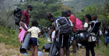 Tapón de Darién: La ruta de migrantes que caen en manos del crimen