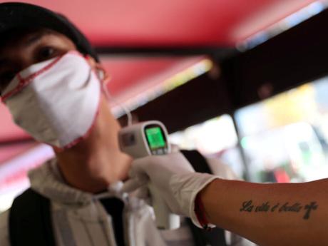 Chile confirma primer caso de la variante delta en una mujer llegada de EEUU