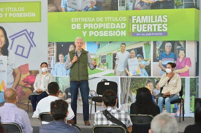 CON ENTREGA DE TÍTULOS DE PROPIEDAD MEXIQUENSES CUENTAN CON CERTEZA JURÍDICA EN SU PATRIMONIO Y SE LES APOYA CON AHORROS EN COSTOS DEL PROCESO: ALFREDO DEL MAZO CON ENTREGA DE TÍTULOS DE PROPIEDAD MEXIQUENSES CUENTAN CON CERTEZA JURÍDICA EN SU PATRIMONIO Y SE LES APOYA CON AHORROS EN COSTOS DEL PROCESO: ALFREDO DEL MAZO