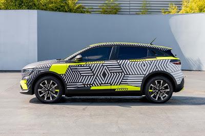 DEL MÉGANE eVISION AL NUEVO MÉGANE E-TECH ELECTRIC DEL MÉGANE eVISION AL NUEVO MÉGANE E-TECH ELECTRIC