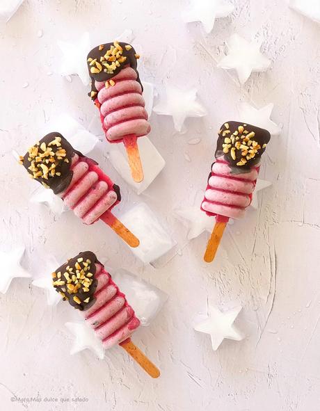 Polos de queso y frutos del bosque sin azúcar Polos de queso y frutos del bosque sin azúcar