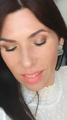 look topo ojos cerrados Paleta Courage de Revolution: Info, swatches y 3 looks con ella 14