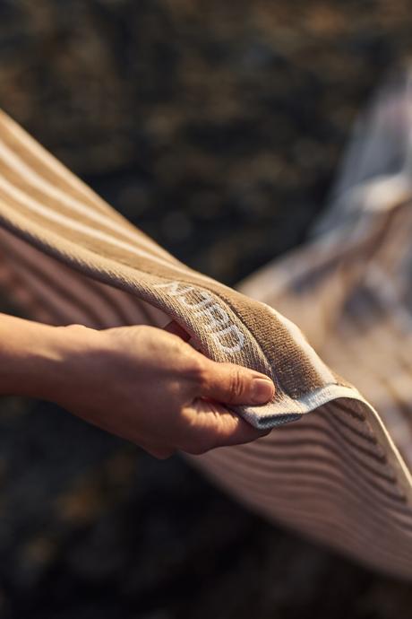 delikatissen toallas diseño nórdico toallas de verano toallas de playa toallas de piscina toallas de diseño toallas de baño toallas bonitas textiles diseño nórdico sea towels scandinavian textiles scandinavian design towels scandinavian design textiles pool towles beach towels  