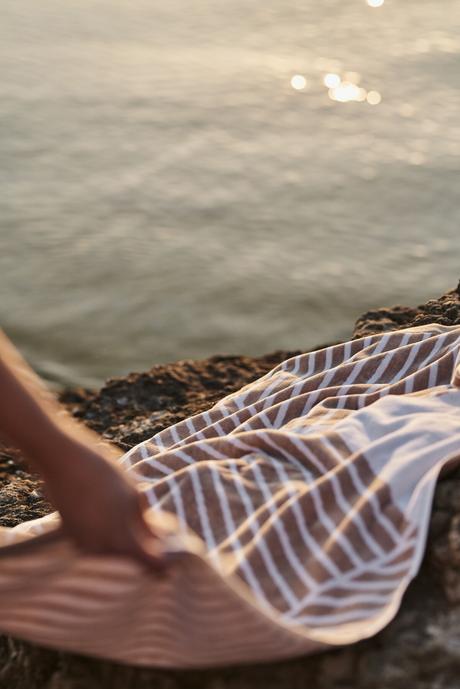 delikatissen toallas diseño nórdico toallas de verano toallas de playa toallas de piscina toallas de diseño toallas de baño toallas bonitas textiles diseño nórdico sea towels scandinavian textiles scandinavian design towels scandinavian design textiles pool towles beach towels  