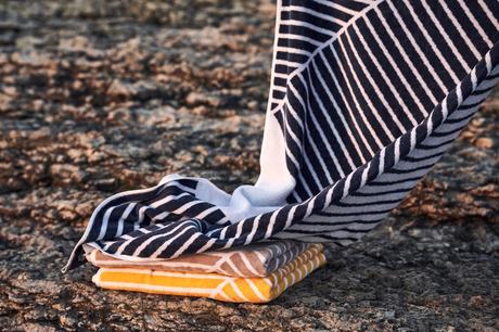 delikatissen toallas diseño nórdico toallas de verano toallas de playa toallas de piscina toallas de diseño toallas de baño toallas bonitas textiles diseño nórdico sea towels scandinavian textiles scandinavian design towels scandinavian design textiles pool towles beach towels  