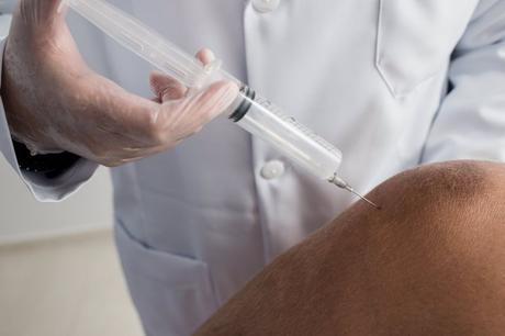 El doctor García Renedo explica la ozonoterapia para el dolor articular