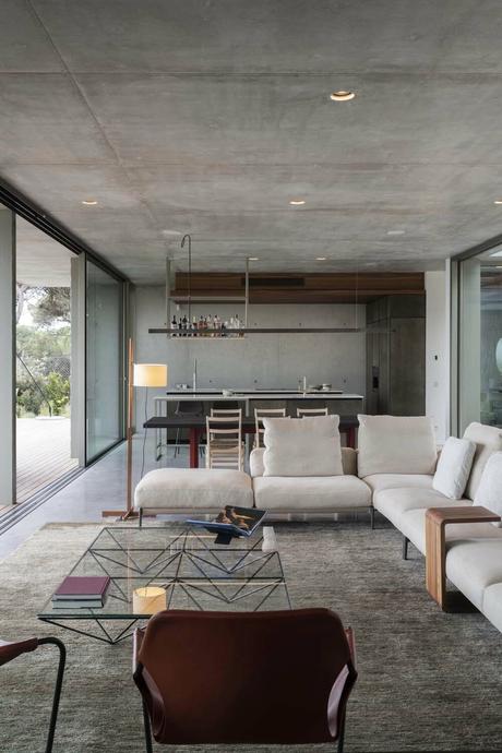 delikatissen vistas al mediterráneo villa de verano villa de hormigón con piscina spanish home open kitchen open concept estilo moderno minimalista estilo contemporáneo estilo bruto decoración interiores decoración girona coastal spain casa de hormigón delikatissen vistas al mediterráneo villa de verano villa de hormigón con piscina spanish home open kitchen open concept estilo moderno minimalista estilo contemporáneo estilo bruto decoración interiores decoración girona coastal spain casa de hormigón