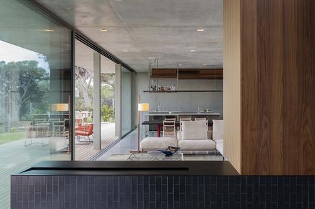 delikatissen vistas al mediterráneo villa de verano villa de hormigón con piscina spanish home open kitchen open concept estilo moderno minimalista estilo contemporáneo estilo bruto decoración interiores decoración girona coastal spain casa de hormigón delikatissen vistas al mediterráneo villa de verano villa de hormigón con piscina spanish home open kitchen open concept estilo moderno minimalista estilo contemporáneo estilo bruto decoración interiores decoración girona coastal spain casa de hormigón